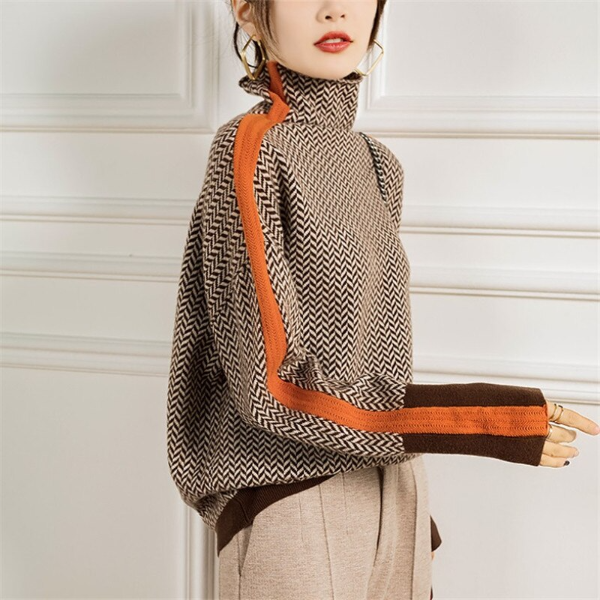 Heidemarie – Mottled Turtleneck Sweater With Striking Contrast Stripe