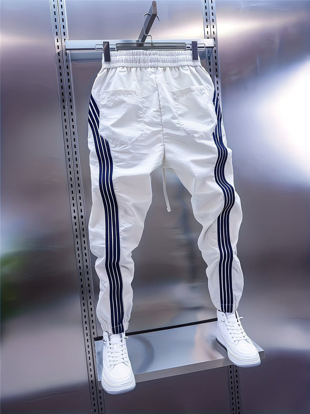 Itzik - Casual Pant With Back Pockets