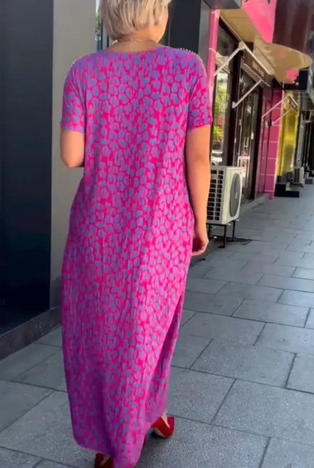 Bettina - Fashionable Dress with Print