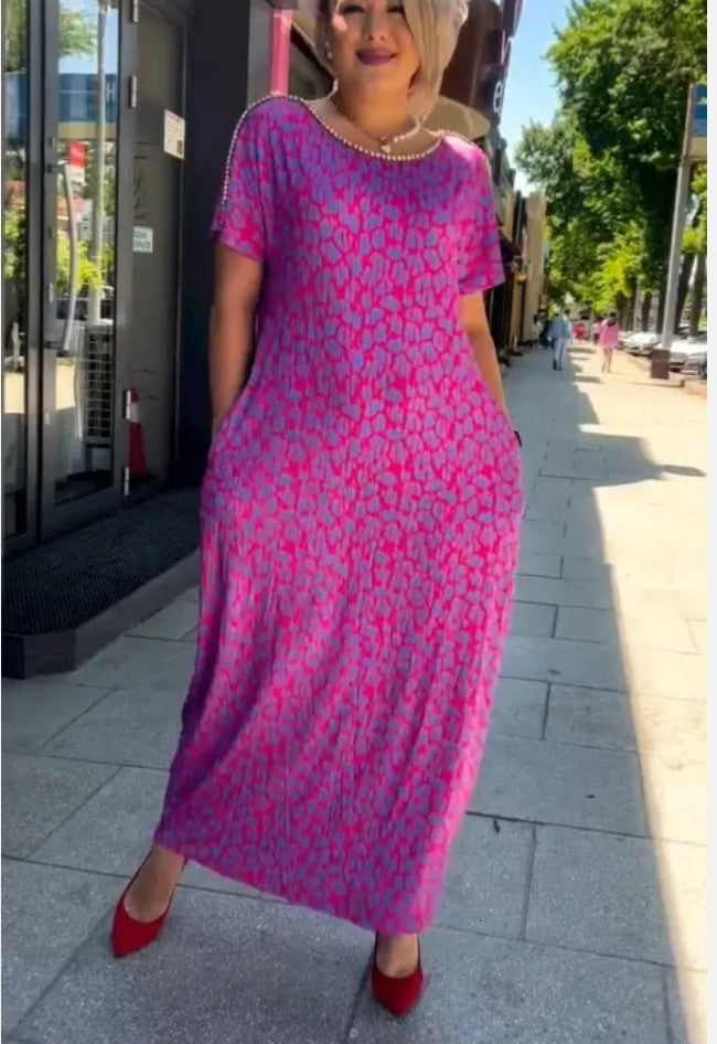Bettina - Fashionable Dress with Print