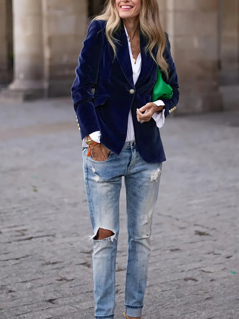 Elīna - Fashionable Velvet Blazer