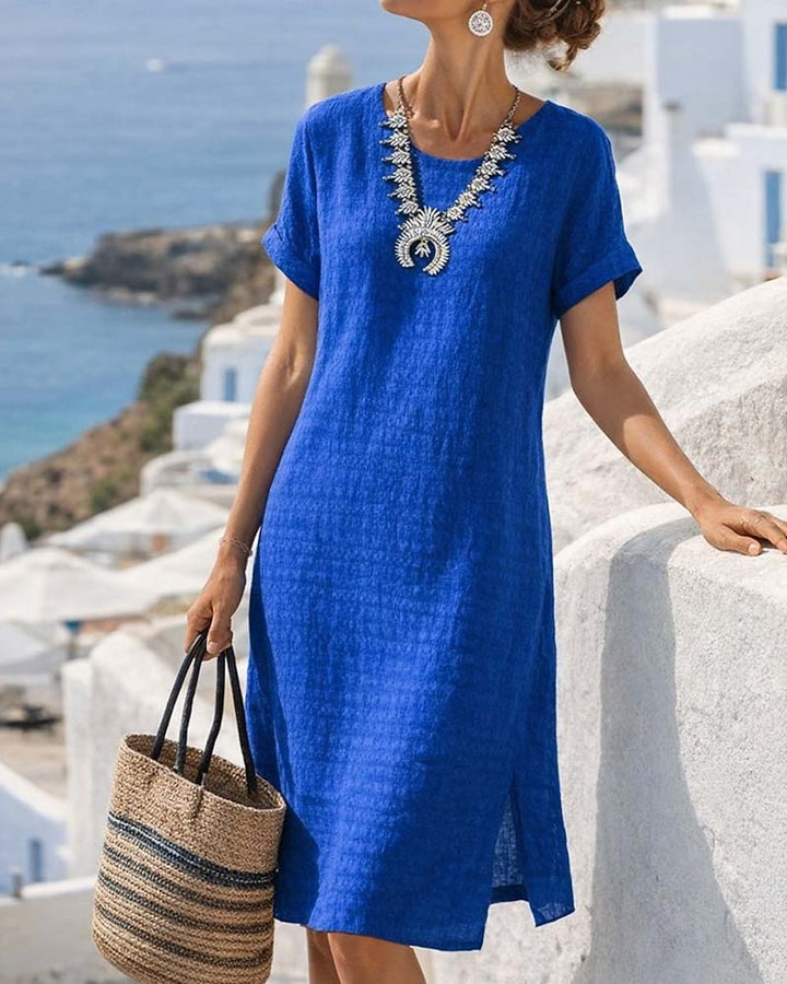 Shanai - Short-Sleeved Dress with Straight Slit