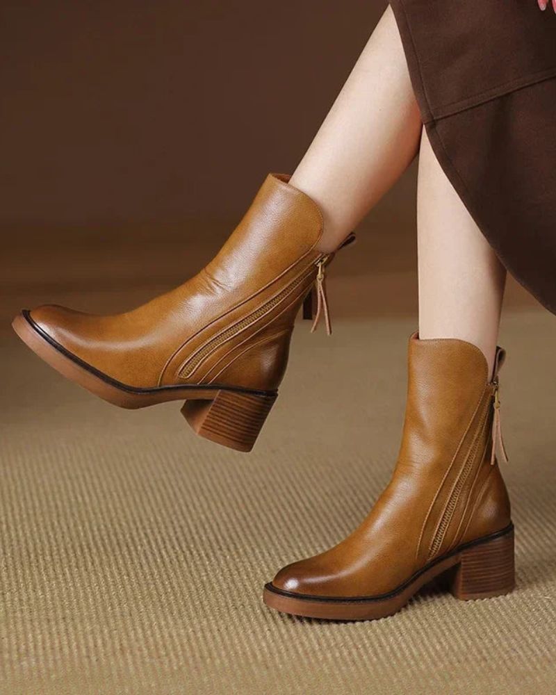 Neriina - Square Heel Leather Boot
