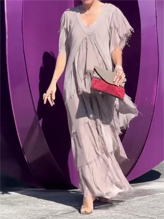 Carlijn - Elegant V-Neck Maxi Dress