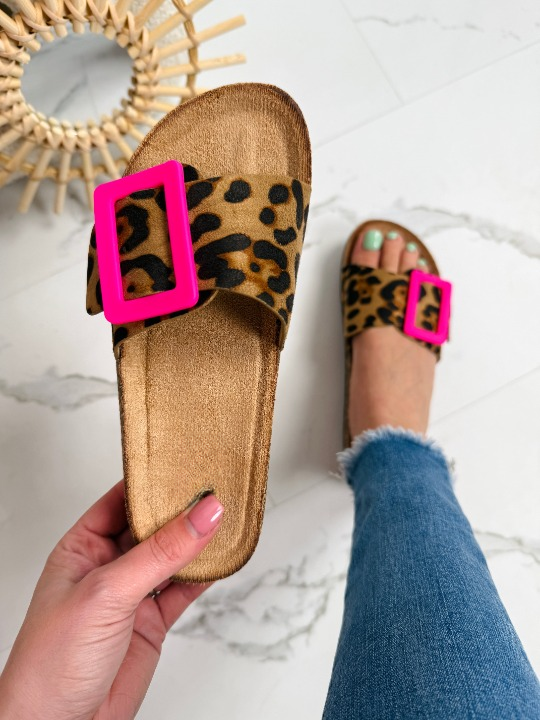 Nihya - Buckle Closure Sandals