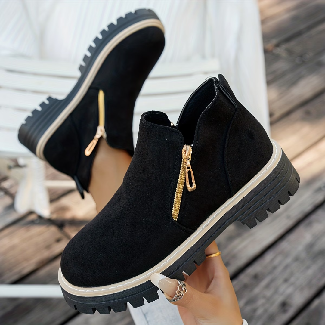 Gwenetora - Suede Ankle Boots With Side Zip