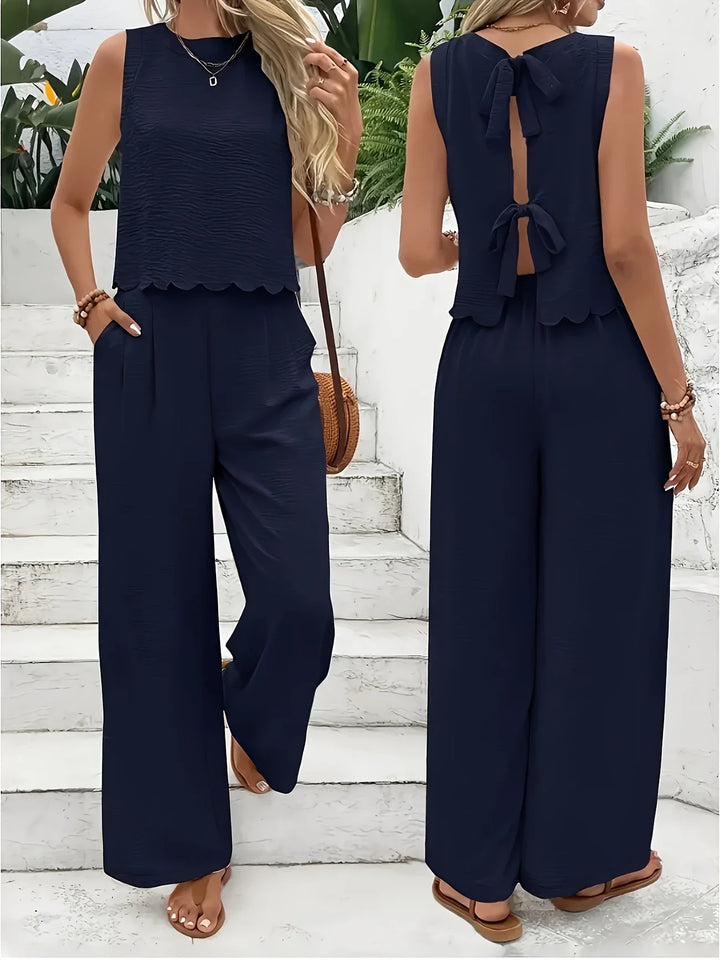Raya- Stylish Sleeveless Two Piece Set