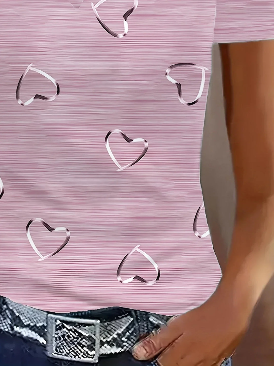 Emlyn - Fashionable V-neck And Heart Print Top