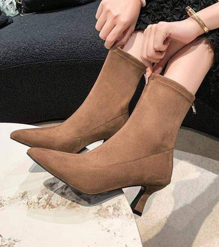 Sanduni - Leather Ankle Boot With Mid-Heel