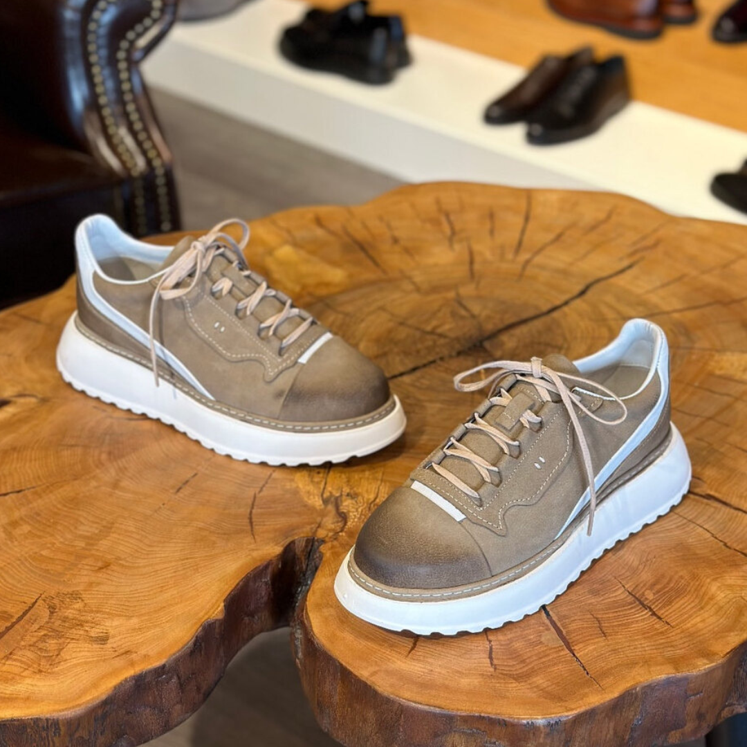 Douglas - Chunky Sole Leather Sneakers