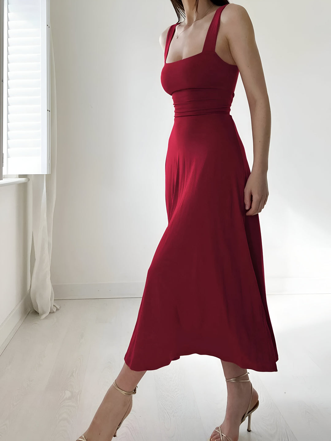 Jasmini - Midi Dress