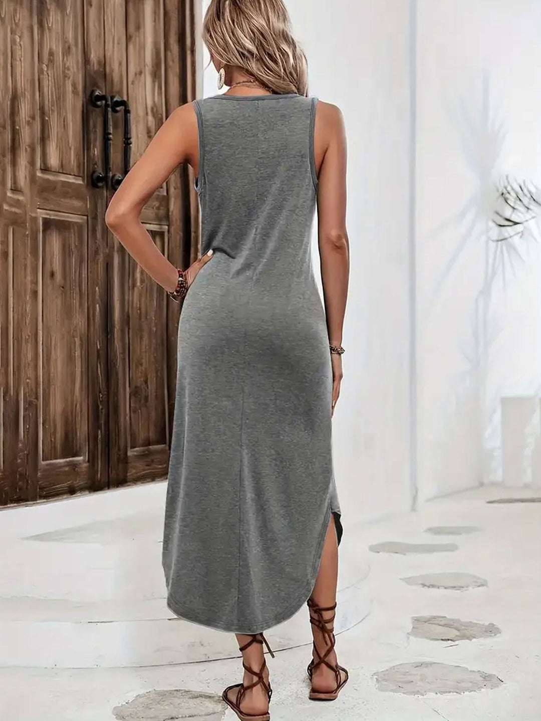 Brandy - Stylish Sleevless Maxi Dress