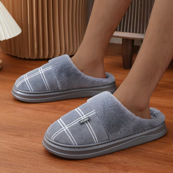 Wioviotrace - Plush Slippers With Checkered Pattern
