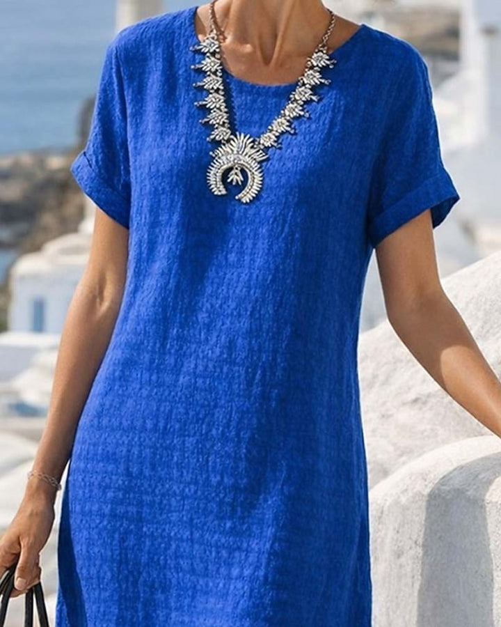 Shanai - Short-Sleeved Dress with Straight Slit