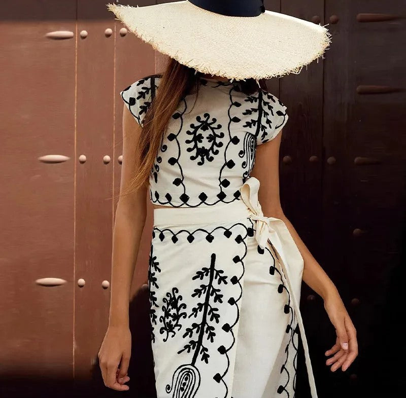 Charitini - Elegant Sleeveless Top And Flowing Skirt Set