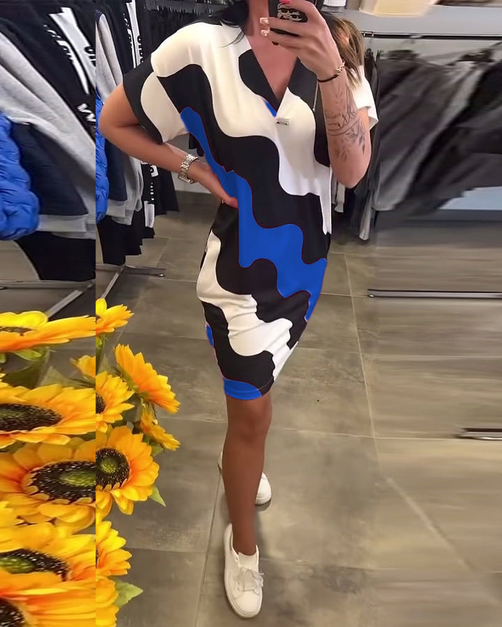 Penelope - Stylish V Neck Dress With Wavy Print