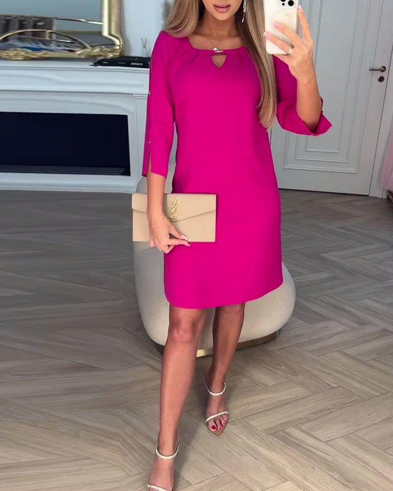 Kamelia - Keyhole Slit Sleeve Mini Dress