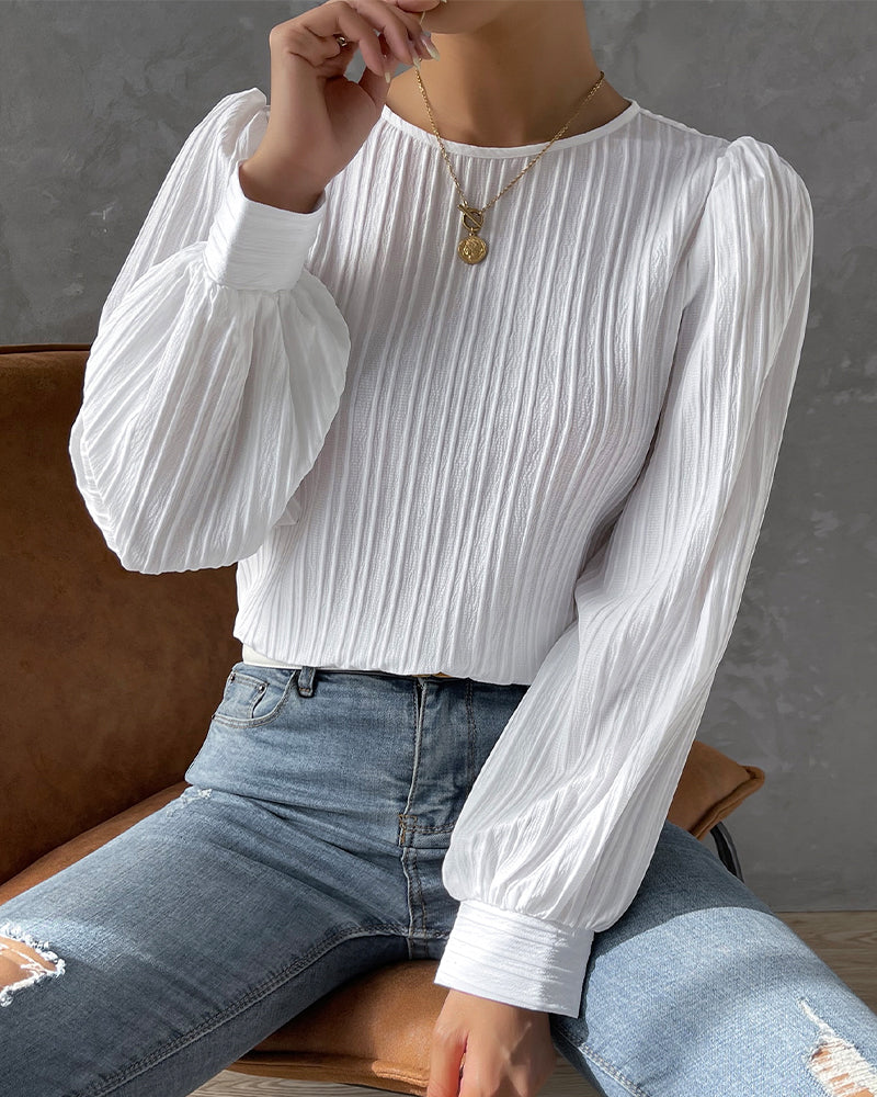 Jiana - Graceful Lantern Sleeve Top