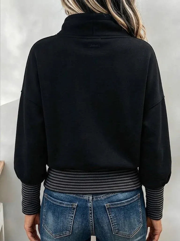 Lucreira - Stand-Collar Drawstring Sweatshirt