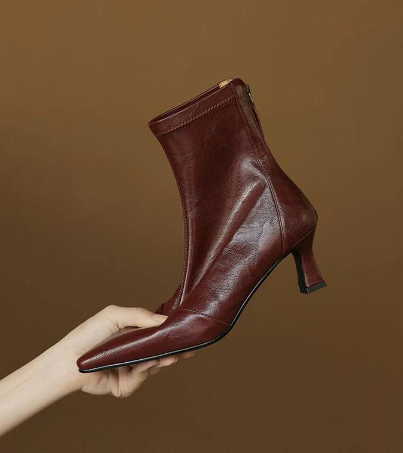 Sanduni - Leather Ankle Boot With Mid-Heel