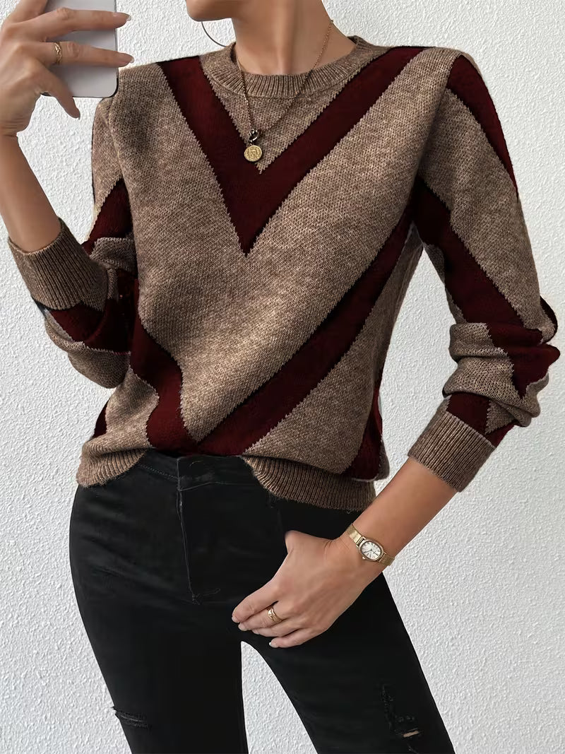 Auraflow - Geometric Pattern Round Neck Sweater