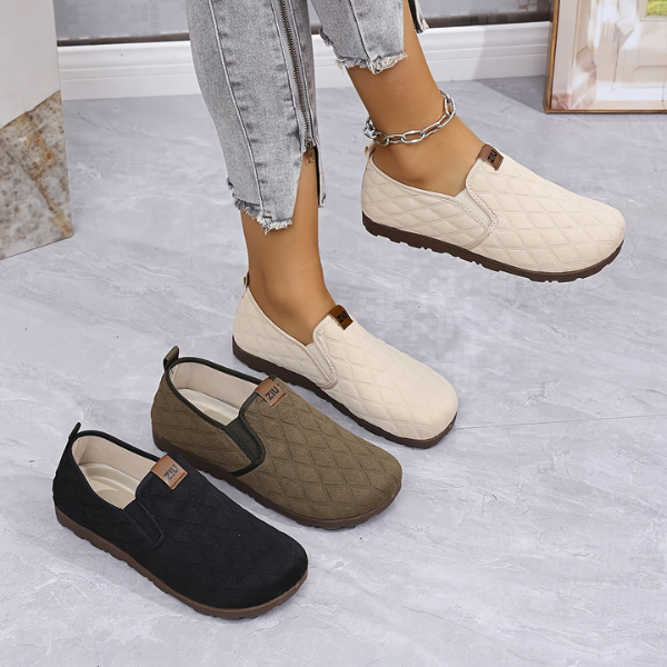 Miraicia - Slip-On Shoes With Diamond Stitching