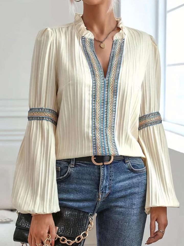 Vinca - Elegant Lace Blouse