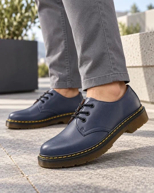 Thilian - Lace-Up Derby Shoes With Contrast Sole Stitching