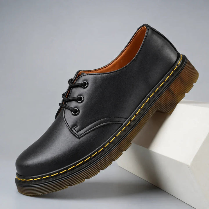 Thilian - Lace-Up Derby Shoes With Contrast Sole Stitching
