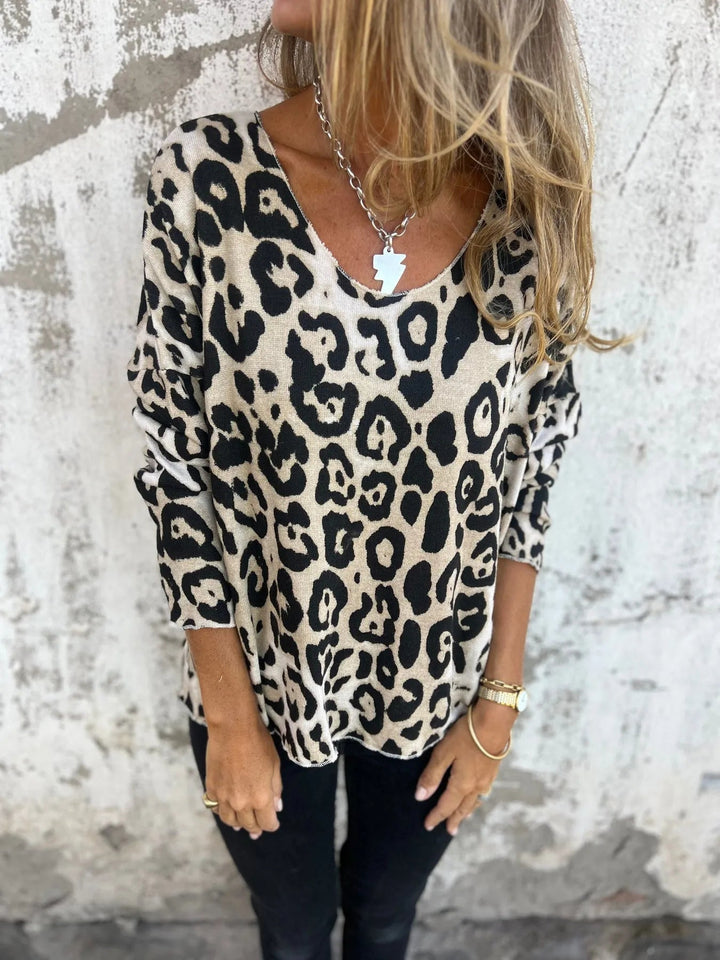 Swantje - Round Neck Leopard Print Blouse