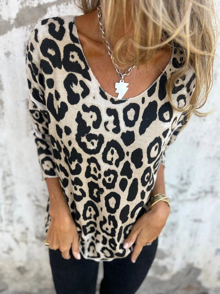 Swantje - Round Neck Leopard Print Blouse