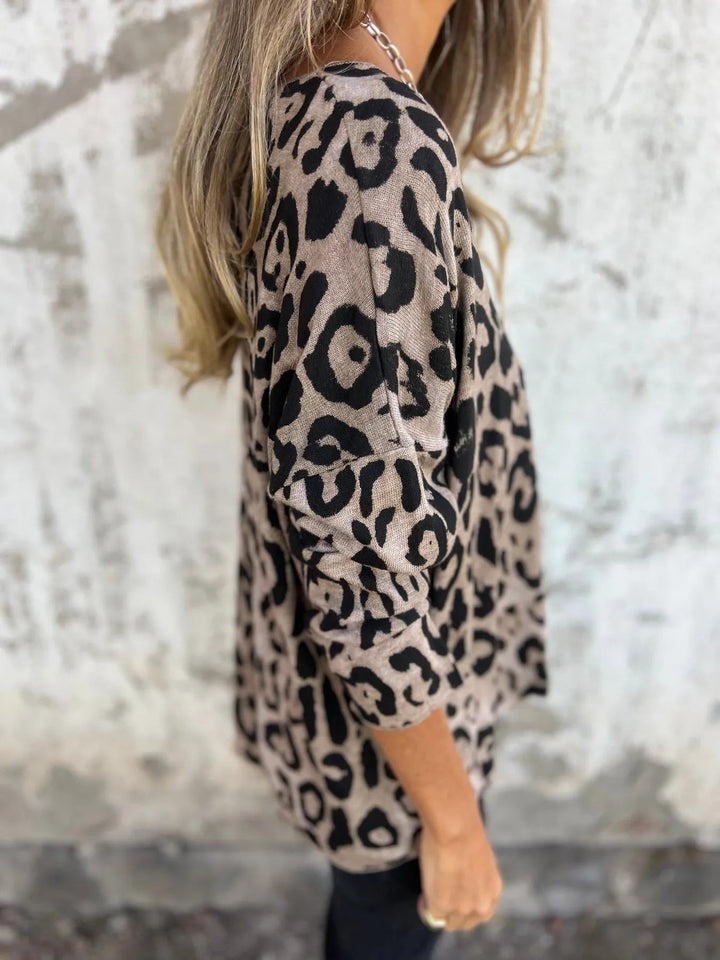 Swantje - Round Neck Leopard Print Blouse