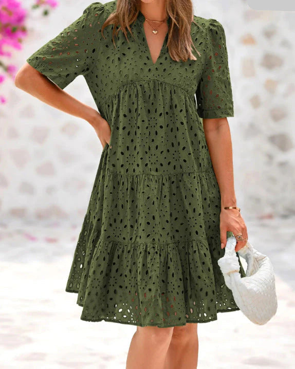 Anjika - Elegant Summer Dress With Lace Ruffles