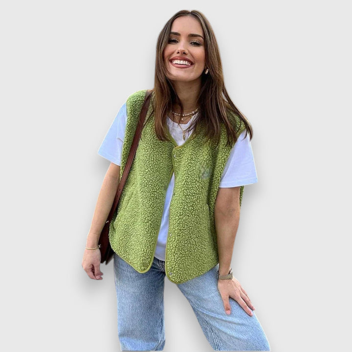 Cheryl – Cozy Fleece Vest