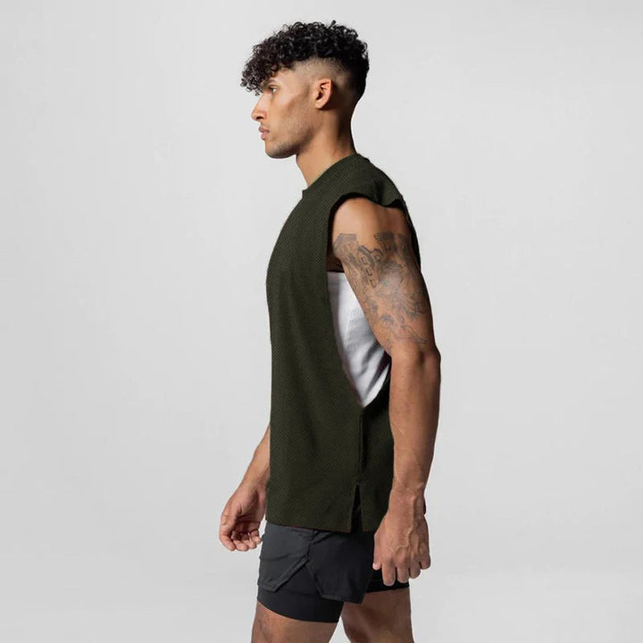Julius - Round Neck Vest With Open Side