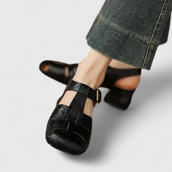 Kathy - Leader Sandal With Buckle Strap
