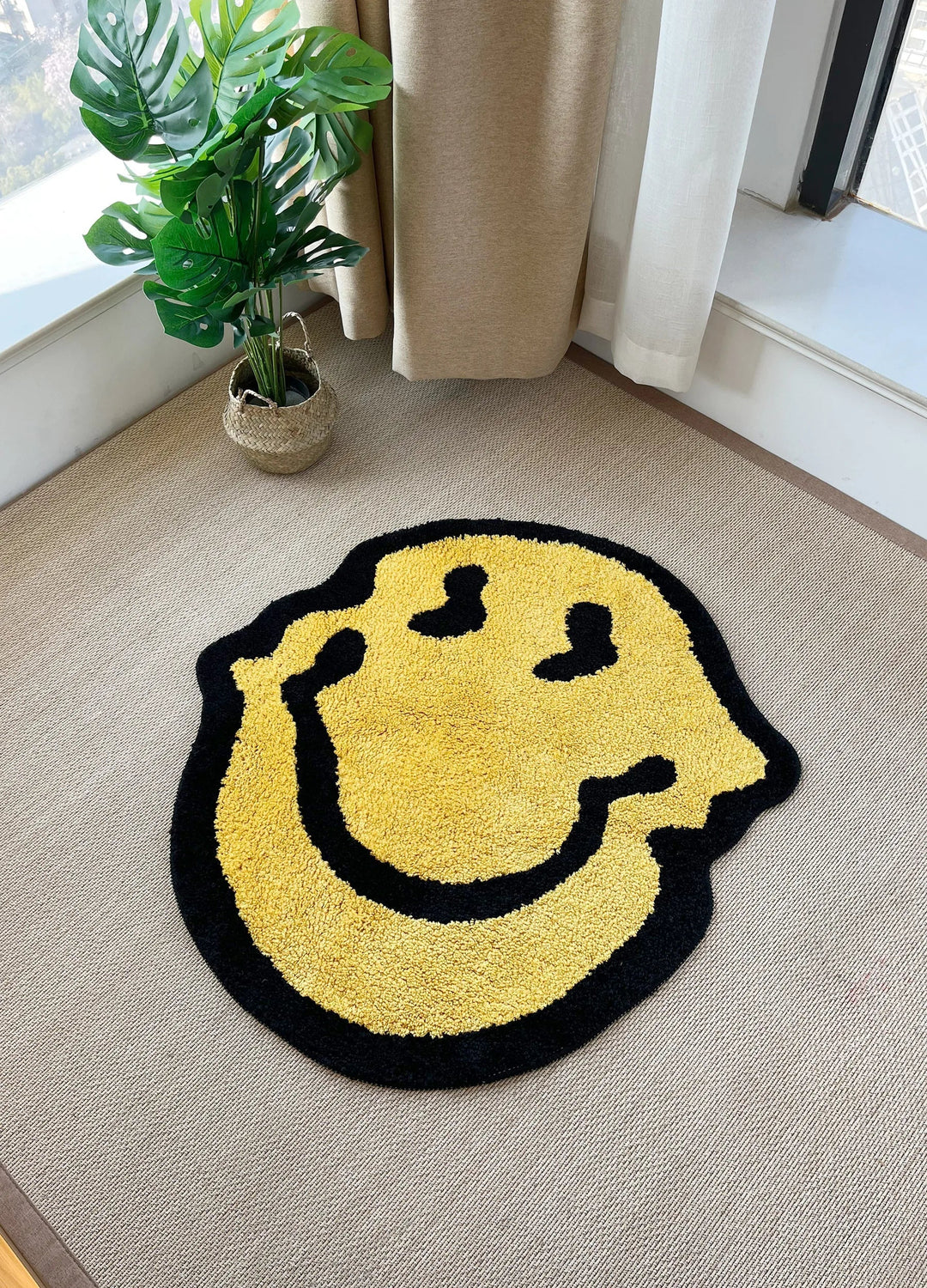 Smiloop - Twisted Smiling Rug For Home Decor