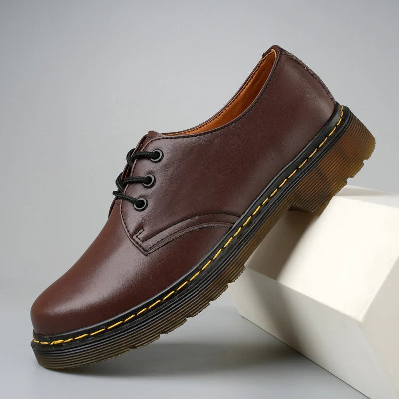 Thilian - Lace-Up Derby Shoes With Contrast Sole Stitching