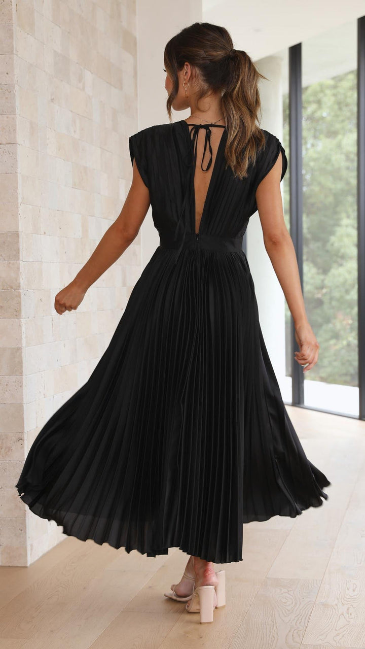 Iria - Elegant Pleated Dress