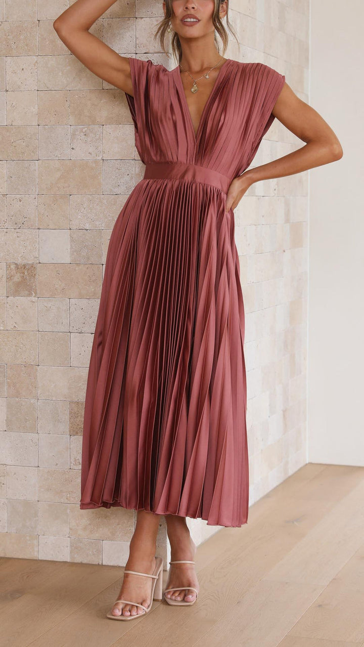 Iria - Elegant Pleated Dress