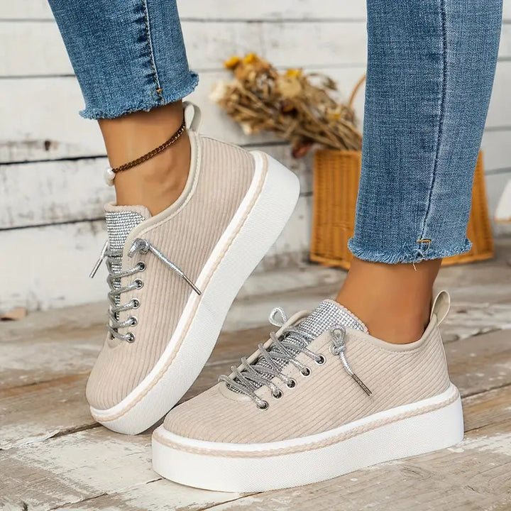 Isidora - Breathable Lace Sneaker