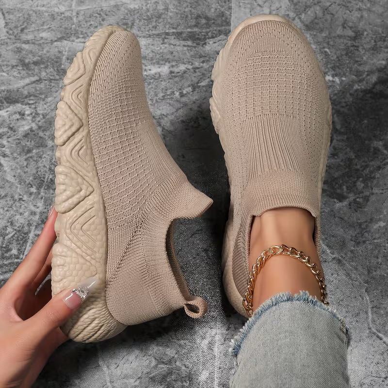 Cosmoglide - Elegant Knitted Sneakers