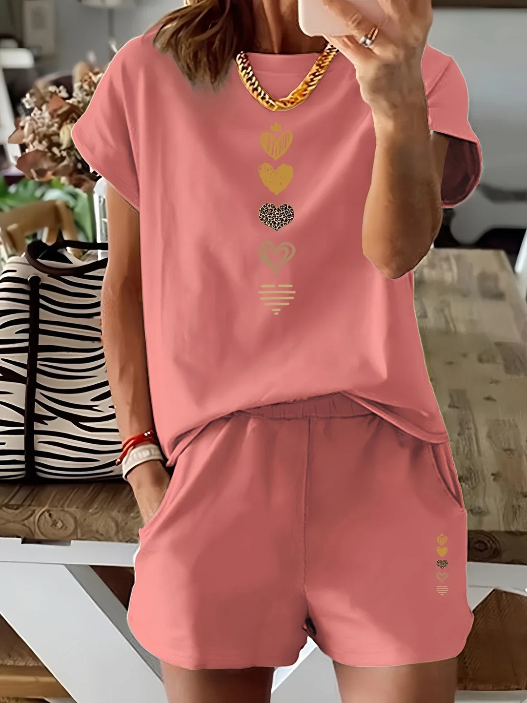 Lyra - Casual Two Piece Set With Graphic Print