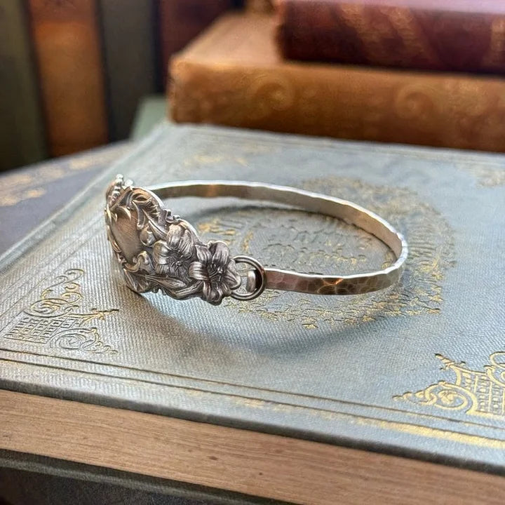 PetalCharm - Vintage Floral Engraved Silver Bracelet