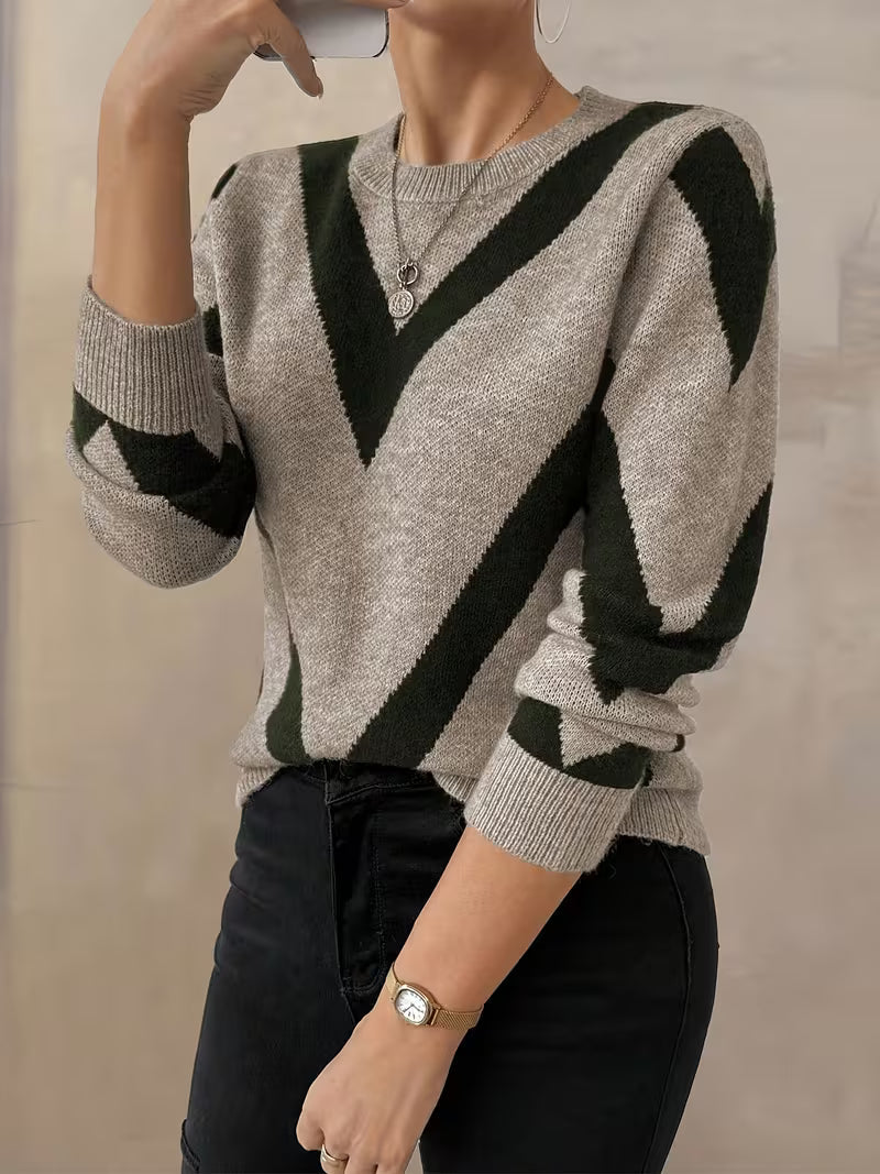 Auraflow - Geometric Pattern Round Neck Sweater