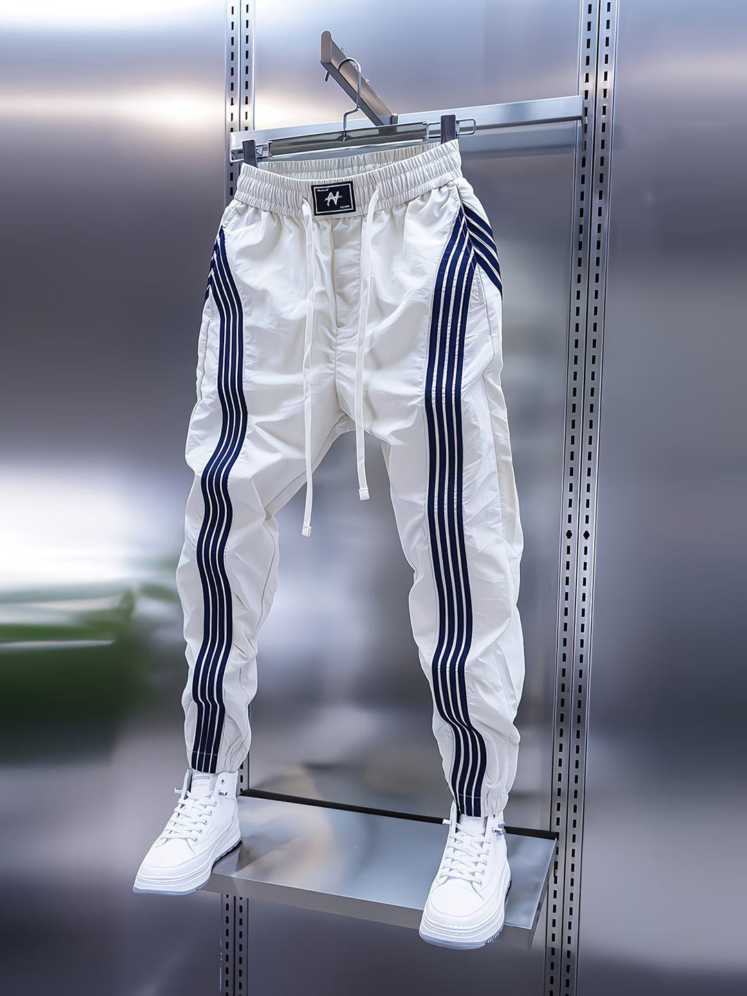 Itzik - Casual Pant With Back Pockets