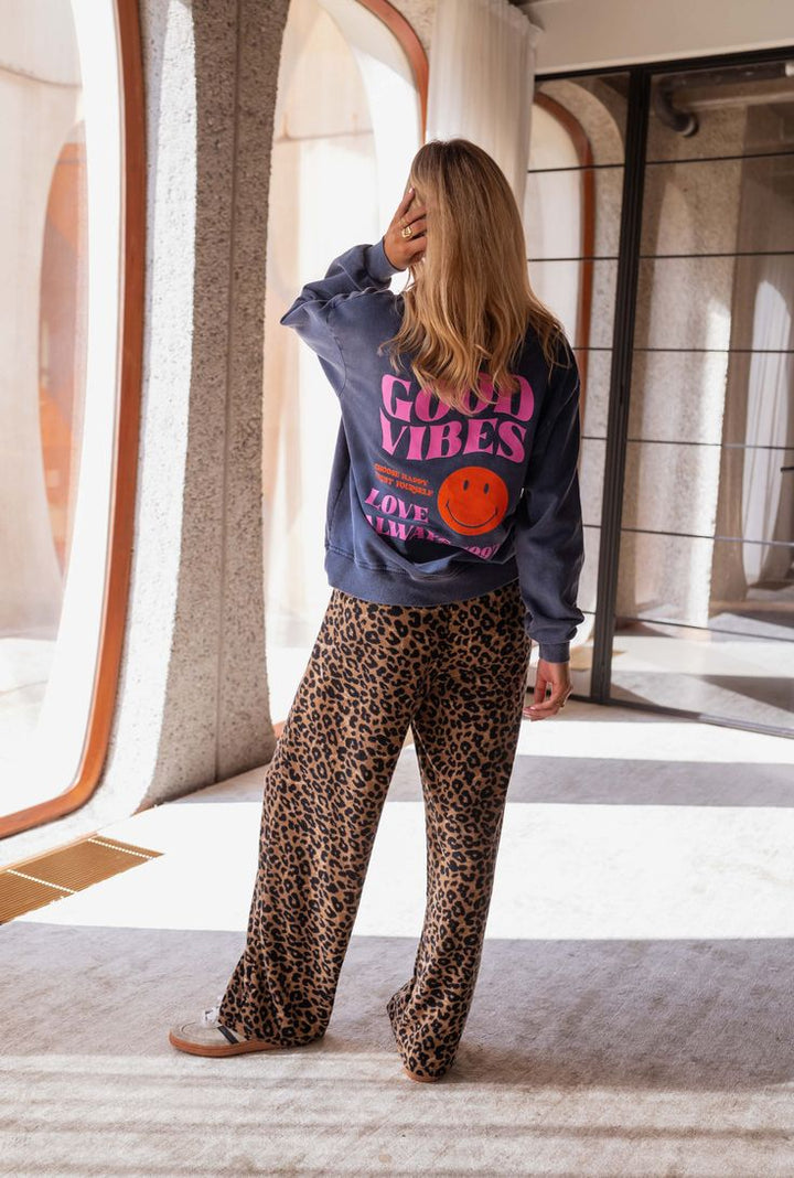 Mira - Leopard Sweat Pants