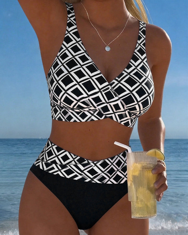 Chelvi - Elegant Two Piece Bikini With Diamond Pattern