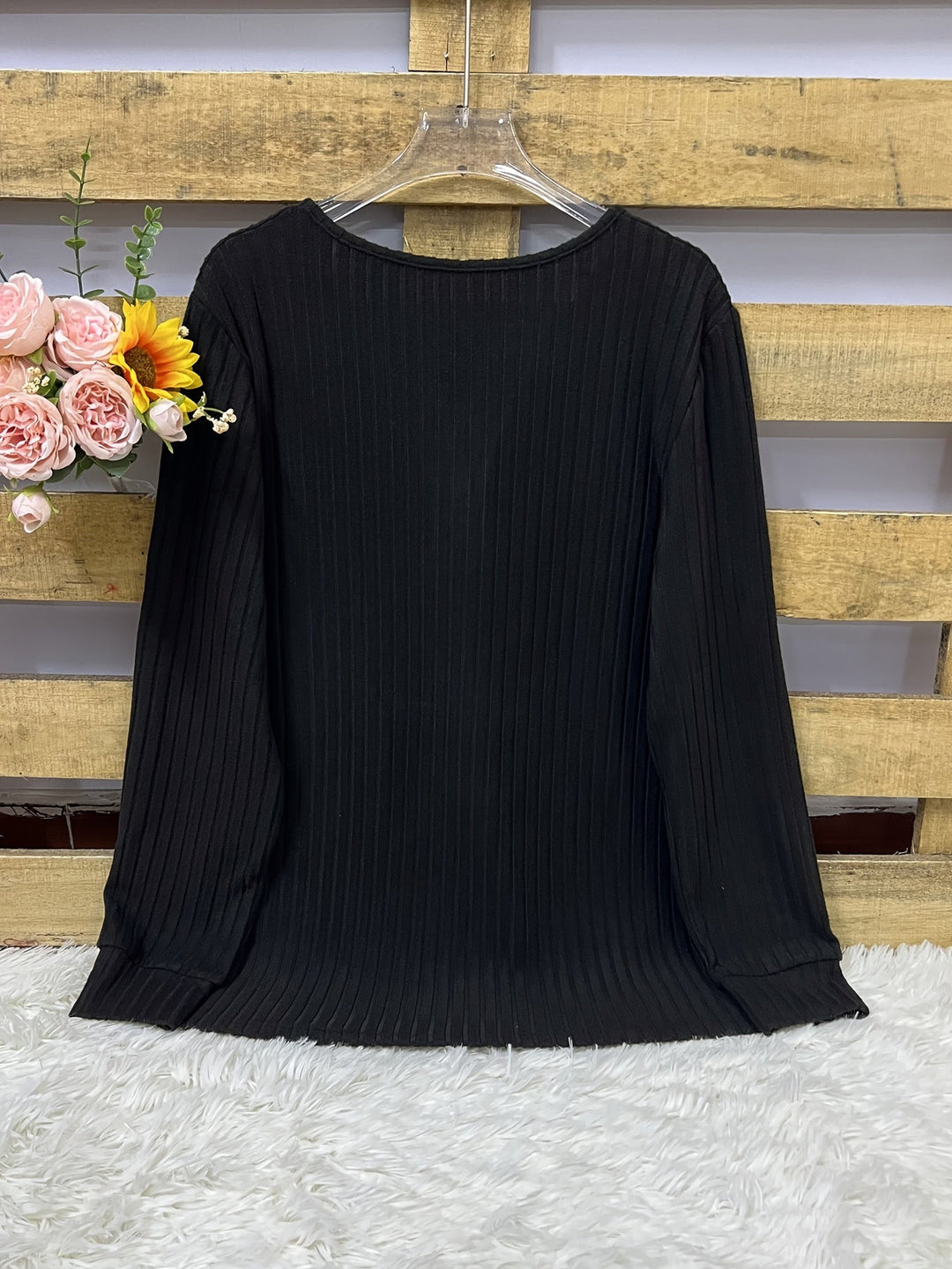 Roweelle - Long Sleeve Ribbed Button Henley Top