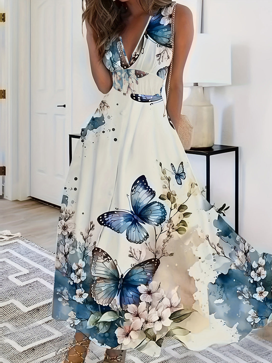 Tvoya - Elegant Sleeveless Dress